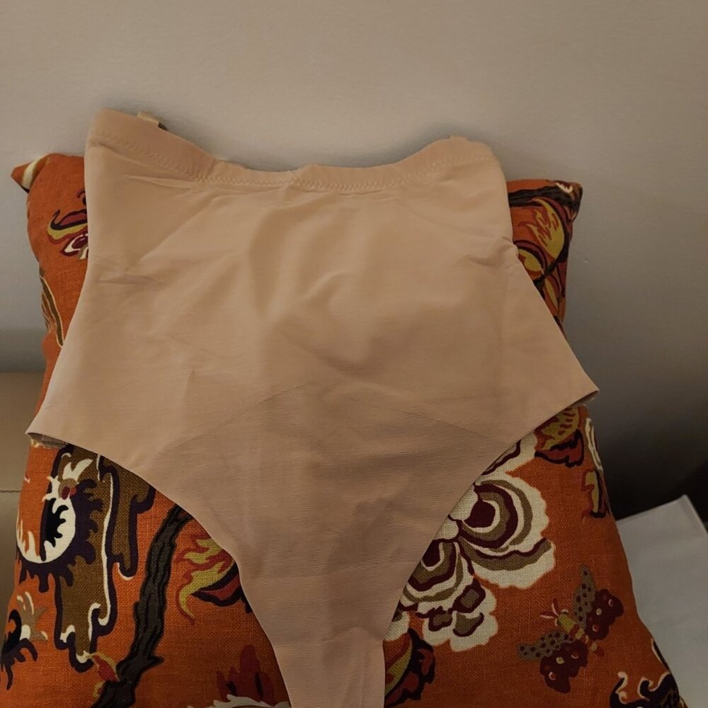 Honeylove Thong Shapewear